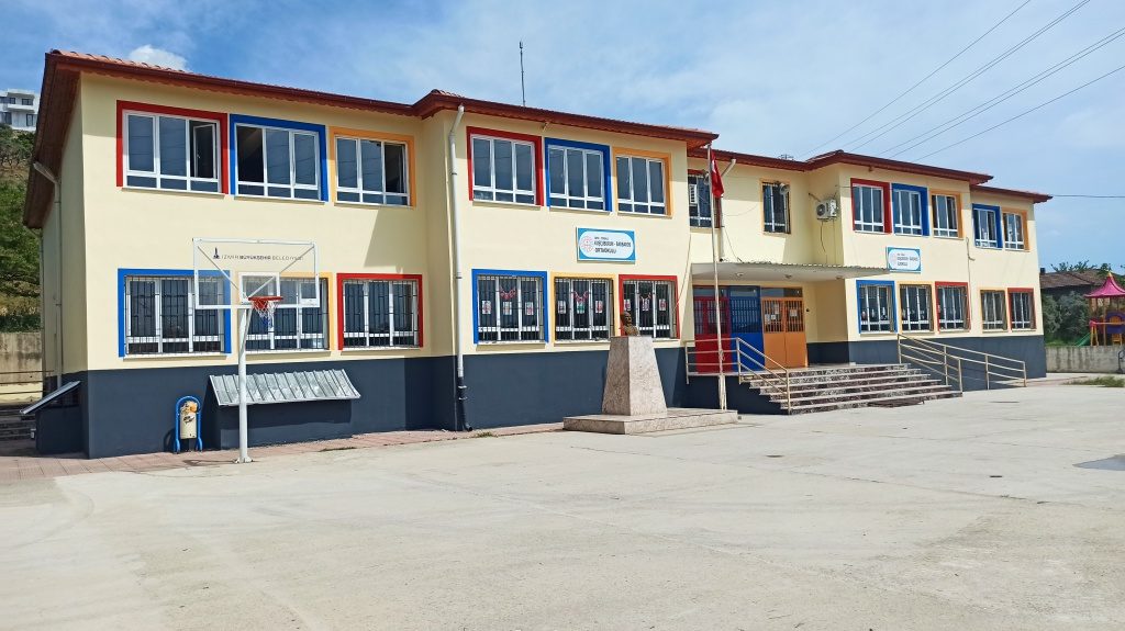 Kuşçuburun Barbaros İlkokulu