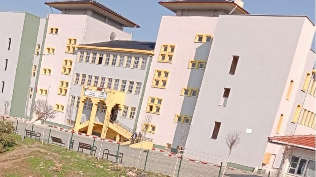 Asarlık TOKİ Ortaokulu