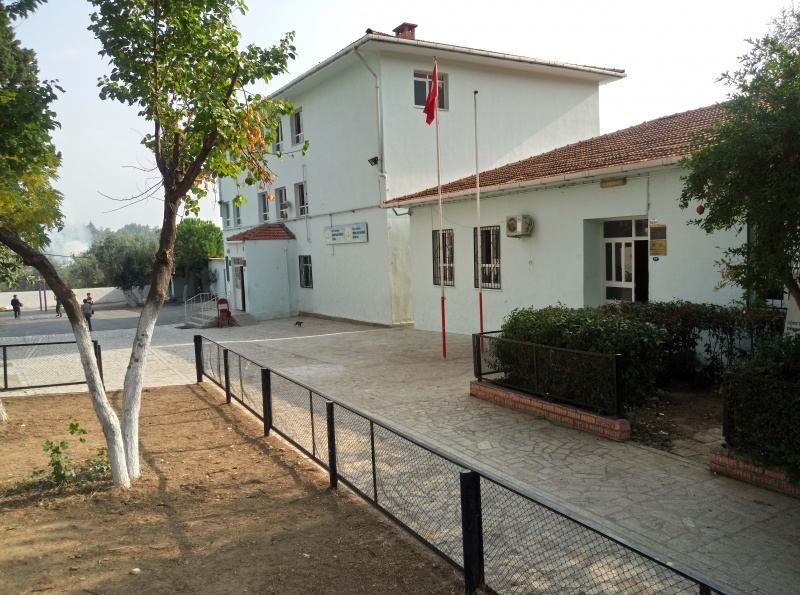 Çamönü Naile Karadeniz Ortaokulu
