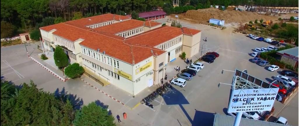 Selçuk Yaşar Boyacılık Mesleki ve Teknik Anadolu Lisesi